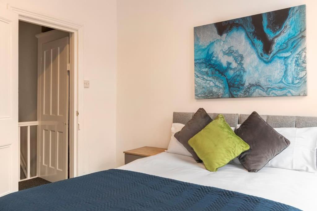 3-Bedroom Home In Liverpool L15 With Free Parking ภายนอก รูปภาพ
